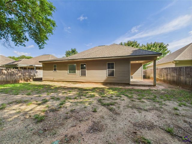 500 Amherst Street, Kathleen, GA 31047