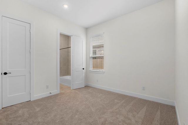 616 Golden Aster Boulevard, Waller, TX 77447