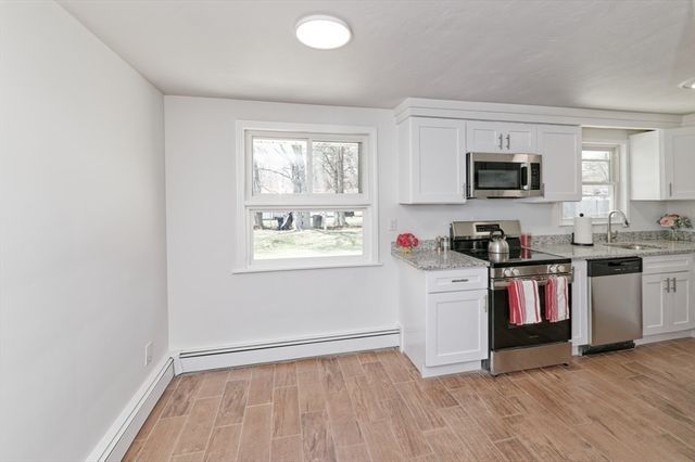 35 Marion St, Holbrook, MA 02343