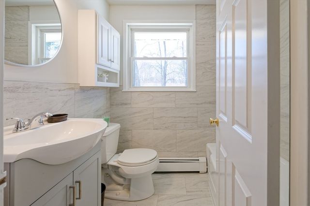 35 Marion St, Holbrook, MA 02343