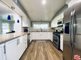 5904 Laramie Avenue, Woodland Hills (los Angeles), CA 91367