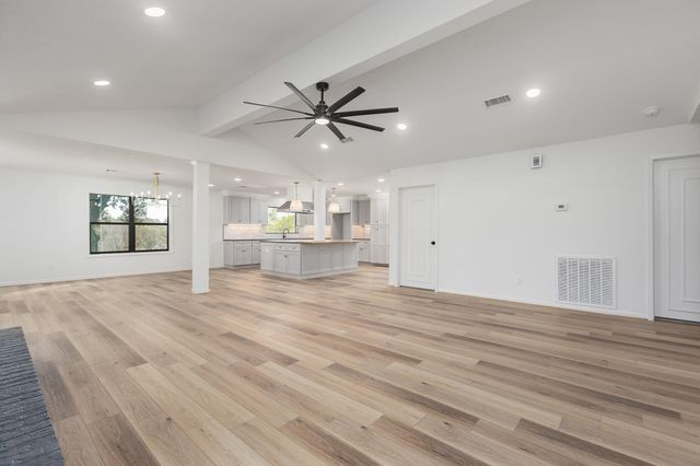 128 Schooner, Livingston, TX 77351