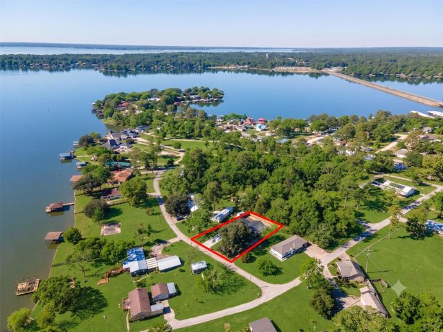 128 Schooner, Livingston, TX 77351