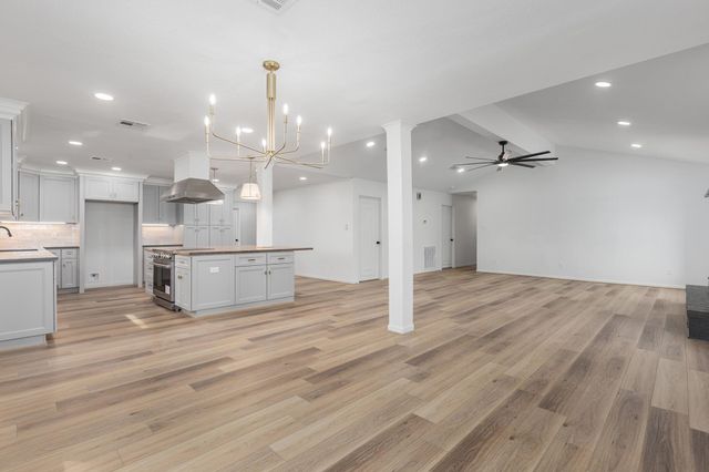 128 Schooner, Livingston, TX 77351