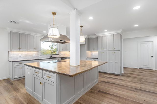 128 Schooner, Livingston, TX 77351
