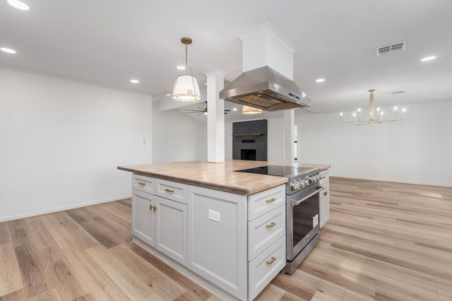 128 Schooner, Livingston, TX 77351