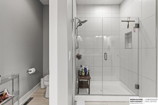 10105 S 180th Avenue Circle, Omaha, NE 68136