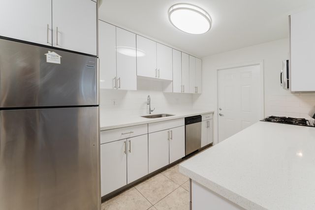 601 SW 2nd Avenue, Boca Raton, FL 33432