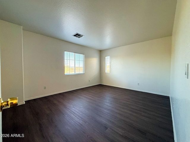 8431 W HUGHES Drive, Tolleson, AZ 85353