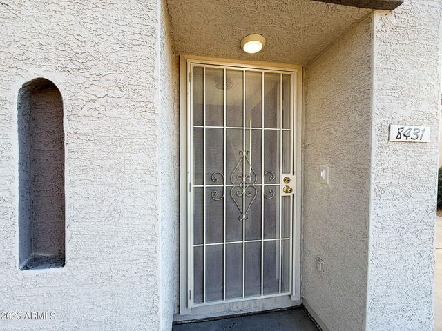 8431 W HUGHES Drive, Tolleson, AZ 85353