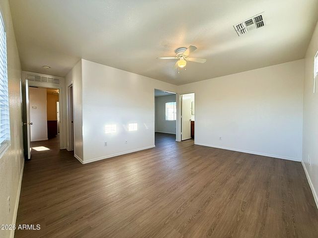 8431 W HUGHES Drive, Tolleson, AZ 85353