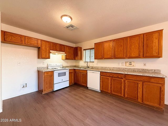 8431 W HUGHES Drive, Tolleson, AZ 85353