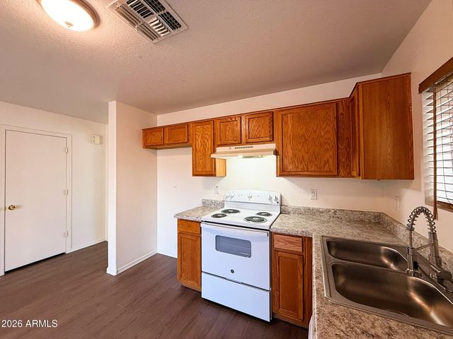 8431 W HUGHES Drive, Tolleson, AZ 85353