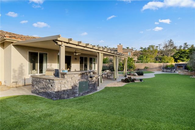 658 Barbre, Corona, CA 92879