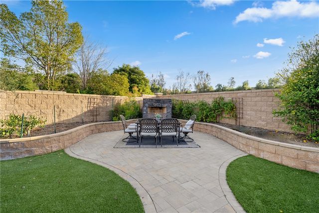 658 Barbre, Corona, CA 92879