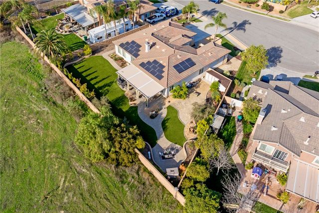 658 Barbre, Corona, CA 92879