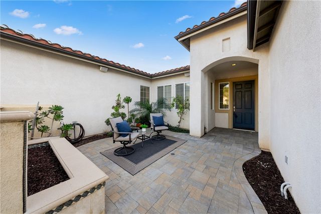 658 Barbre, Corona, CA 92879