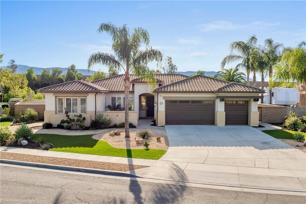 658 Barbre, Corona, CA 92879 — photo 4