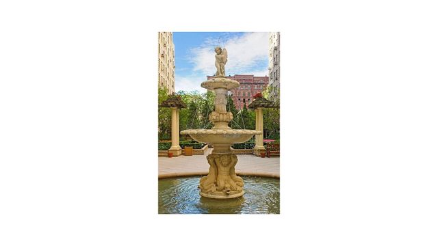 350 W 57th St Apt 10D, New York City, NY 10019