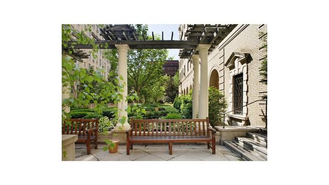 350 W 57th St Apt 10D, New York City, NY 10019