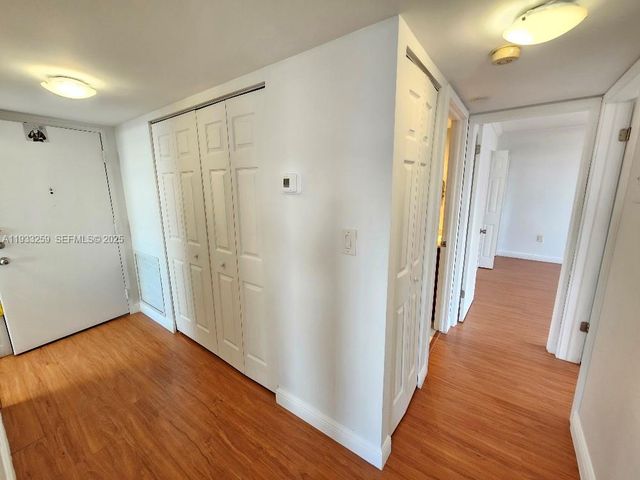 1300 NE Miami Gardens Dr 706E, Miami, FL 33179