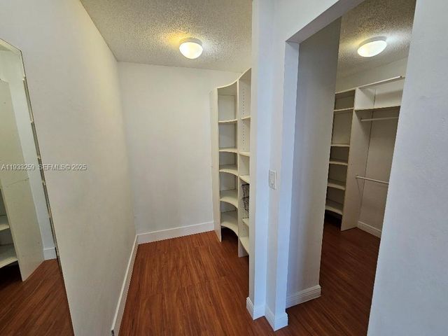 1300 NE Miami Gardens Dr 706E, Miami, FL 33179