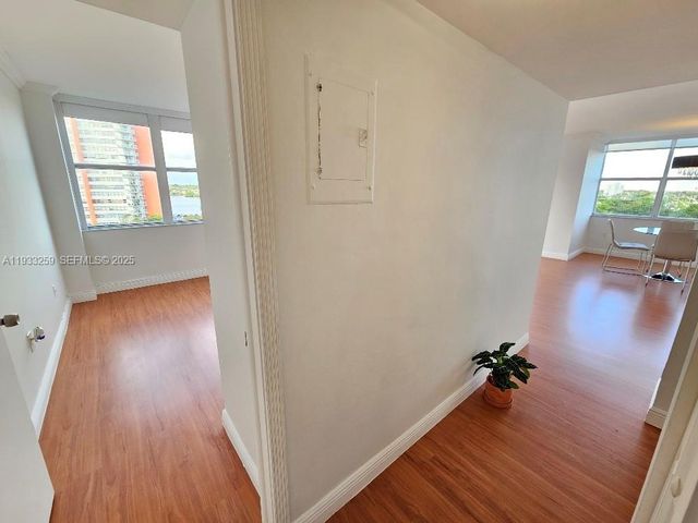 1300 NE Miami Gardens Dr 706E, Miami, FL 33179