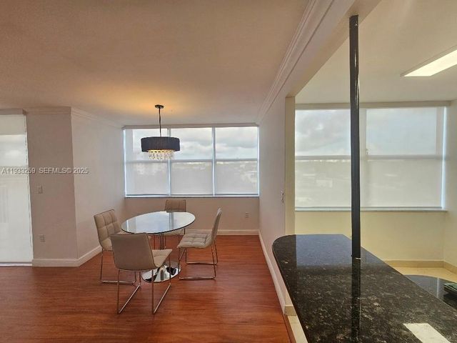 1300 NE Miami Gardens Dr 706E, Miami, FL 33179