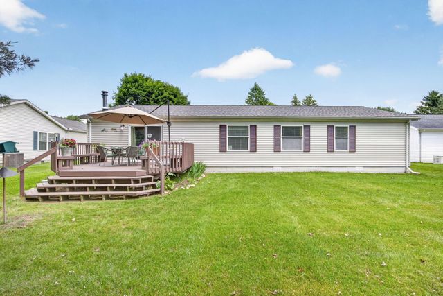 7597 Sunset Shores Drive, Morton Twp, MI 49346