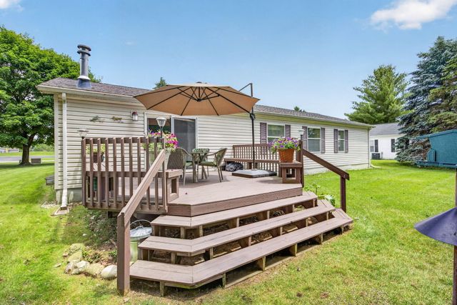 7597 Sunset Shores Drive, Morton Twp, MI 49346