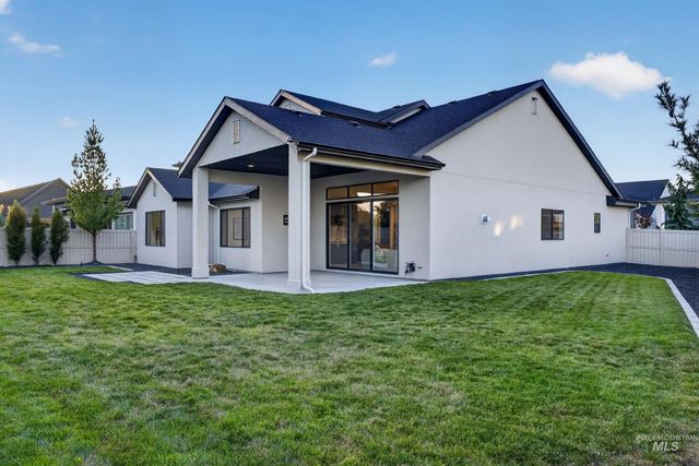 4083 E Awbrey St, Meridian, ID 83642