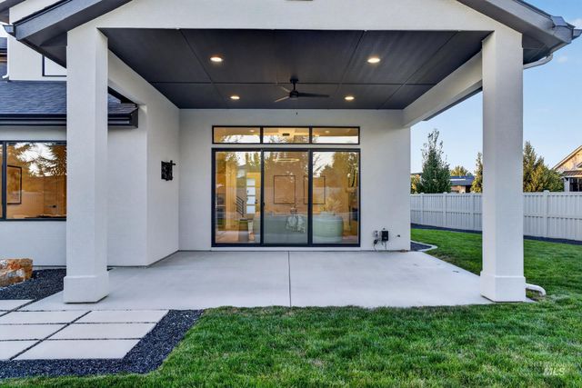 4083 E Awbrey St, Meridian, ID 83642