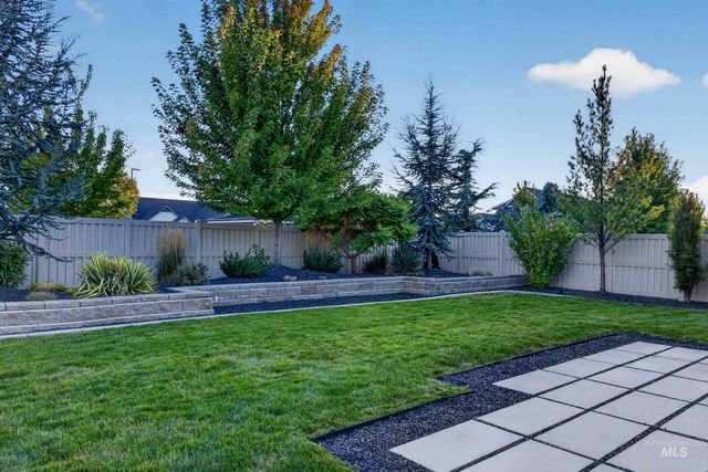 4083 E Awbrey St, Meridian, ID 83642