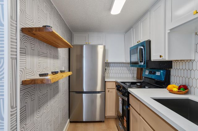 1800 Lavaca ST A613, Austin, TX 78701