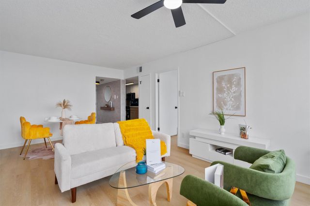 1800 Lavaca ST A613, Austin, TX 78701