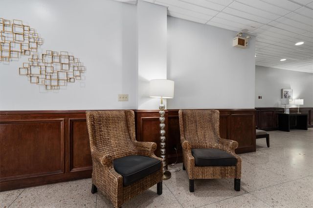 1800 Lavaca ST A613, Austin, TX 78701