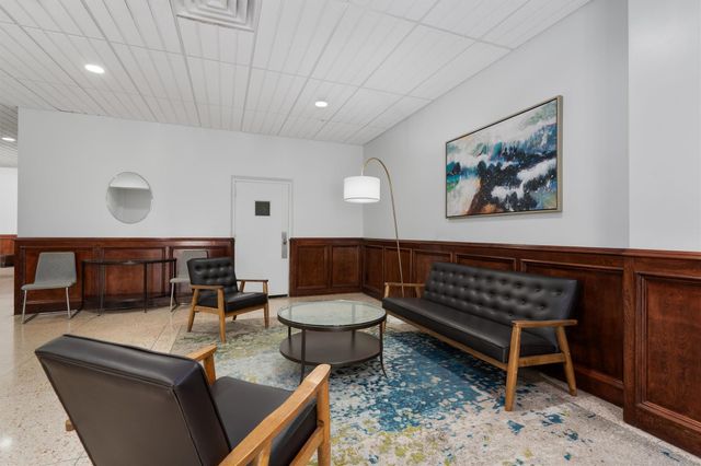 1800 Lavaca ST A613, Austin, TX 78701