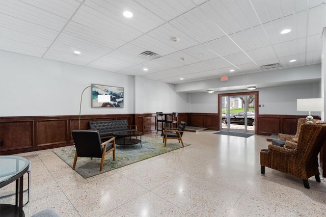 1800 Lavaca ST A613, Austin, TX 78701