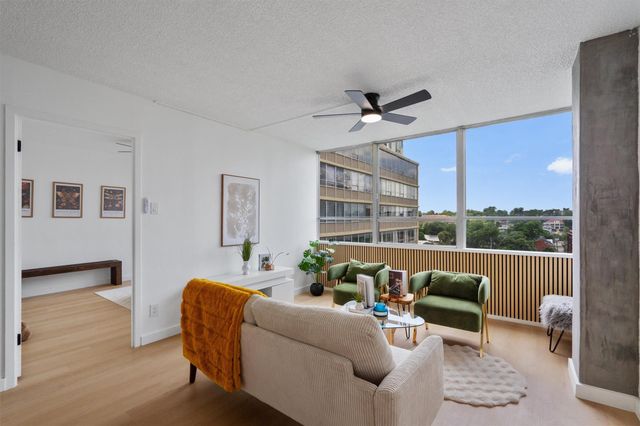 1800 Lavaca ST A613, Austin, TX 78701