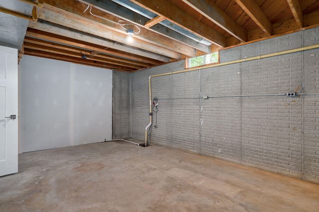 2418 S Farm Road 237, Rogersville, MO 65742