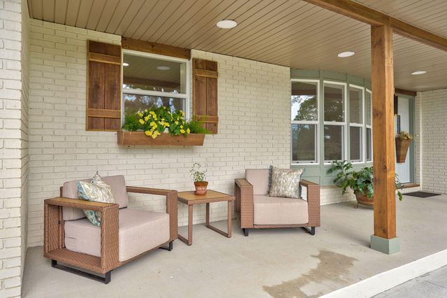 2418 S Farm Road 237, Rogersville, MO 65742