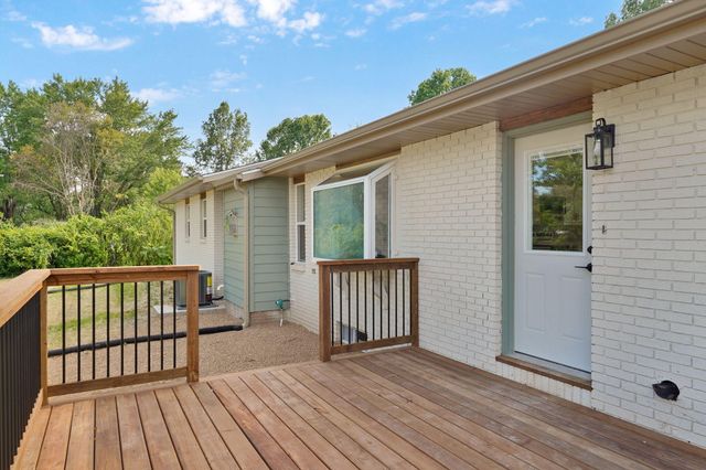 2418 S Farm Road 237, Rogersville, MO 65742