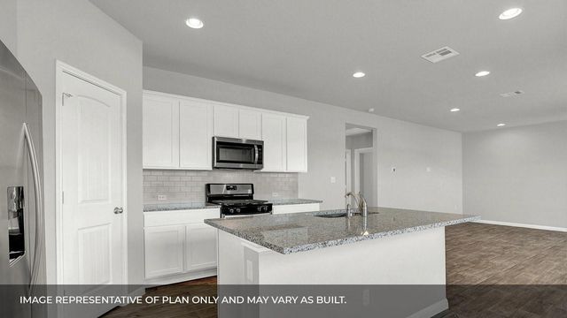 216 Arroyo Sweetwood LOOP, Kyle, TX 78640