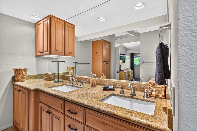 46171 Highway 74 3, Palm Desert, CA 92260