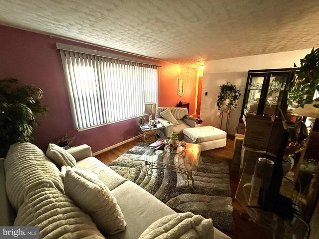 12204 BLUHILL RD, Silver Spring, MD 20902