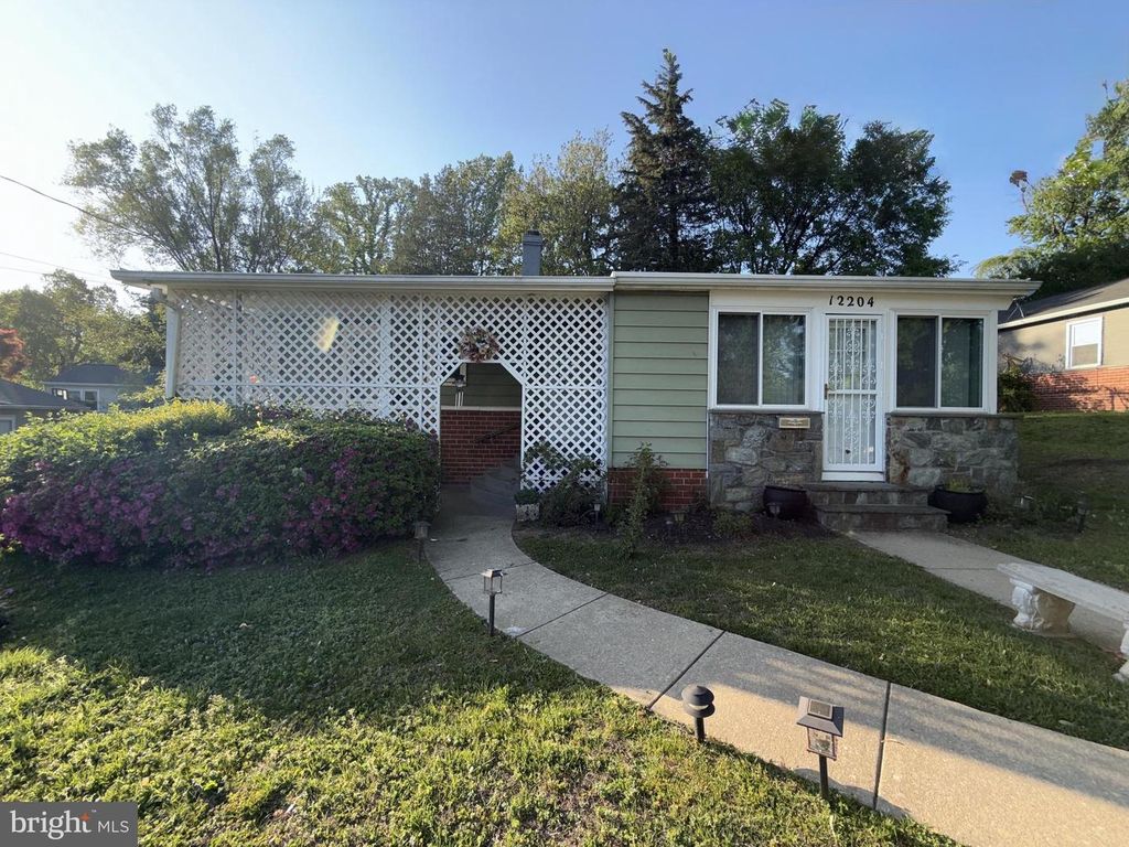 12204 BLUHILL RD, Silver Spring, MD 20902