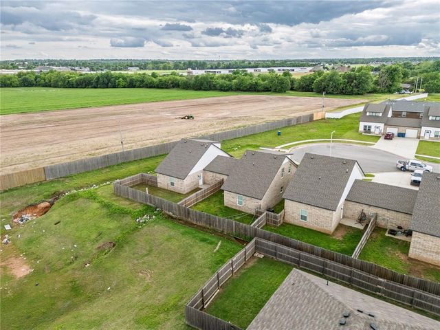 1644 Comice Drive, Newcastle, OK 73065