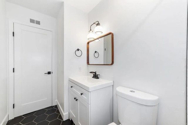 8324 Calle Calzada, San Diego, CA 92126