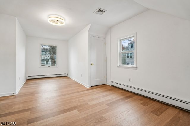 27 Hartshorn Ter, West Orange Twp., NJ 07052