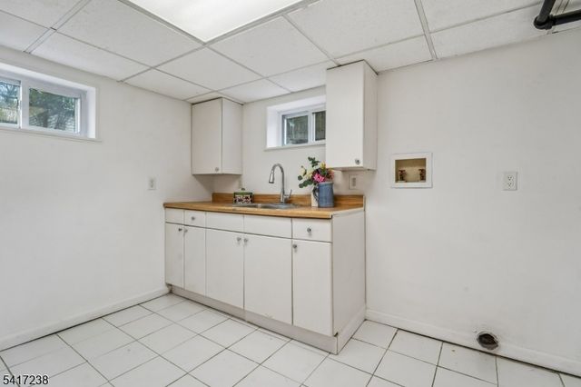 27 Hartshorn Ter, West Orange Twp., NJ 07052